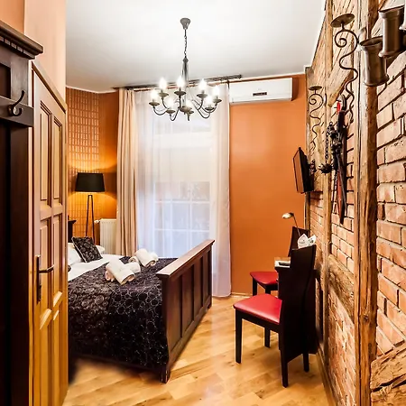 ホテル Oberza Sasiadow 3*