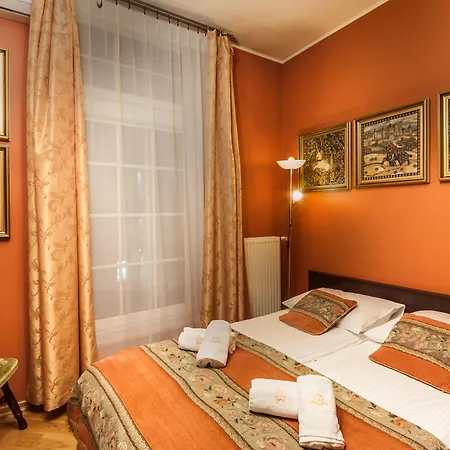 ホテル Oberza Sasiadow 3*