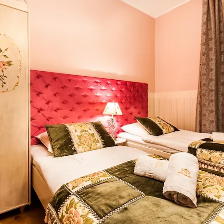 Oberza Sasiadow Hotel Krakov